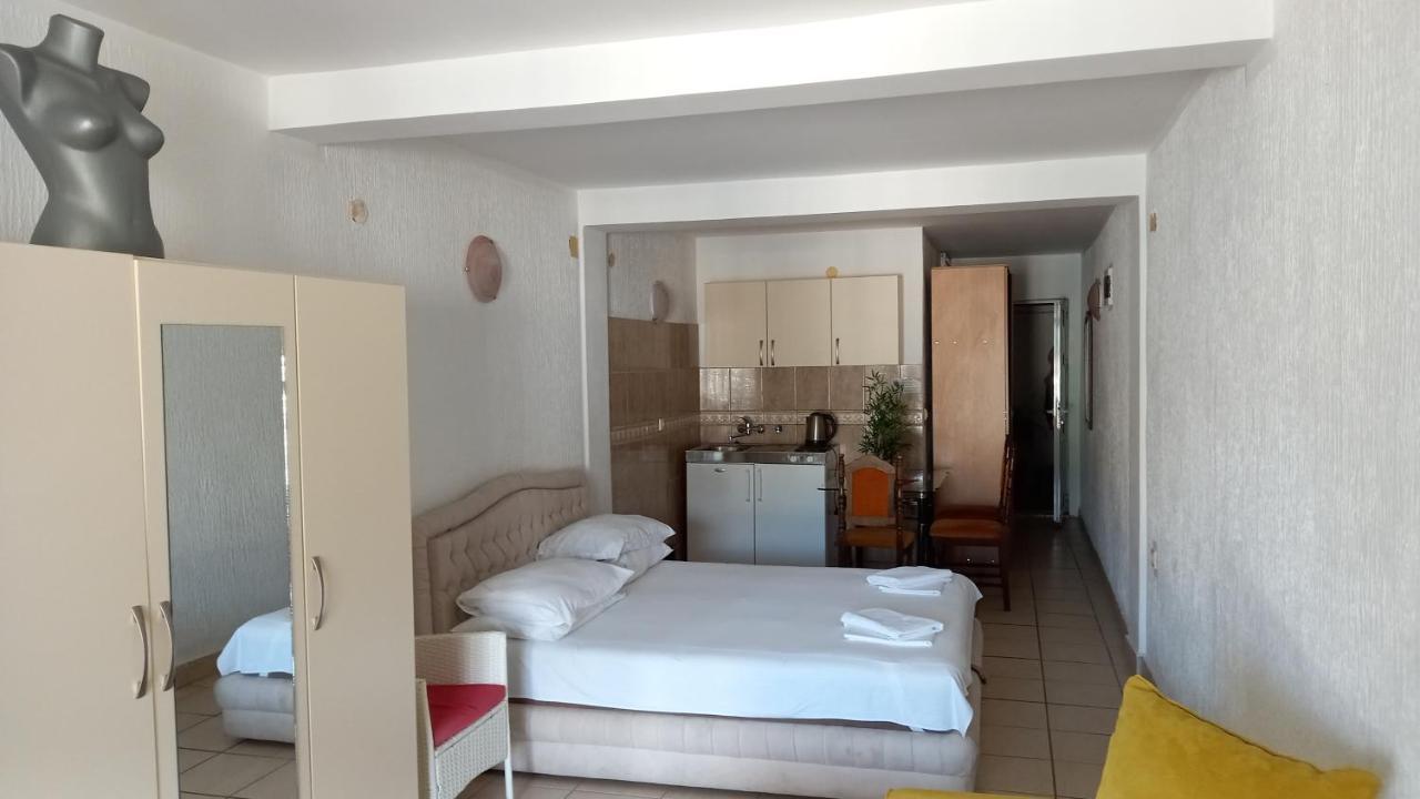 Ana Apartment *