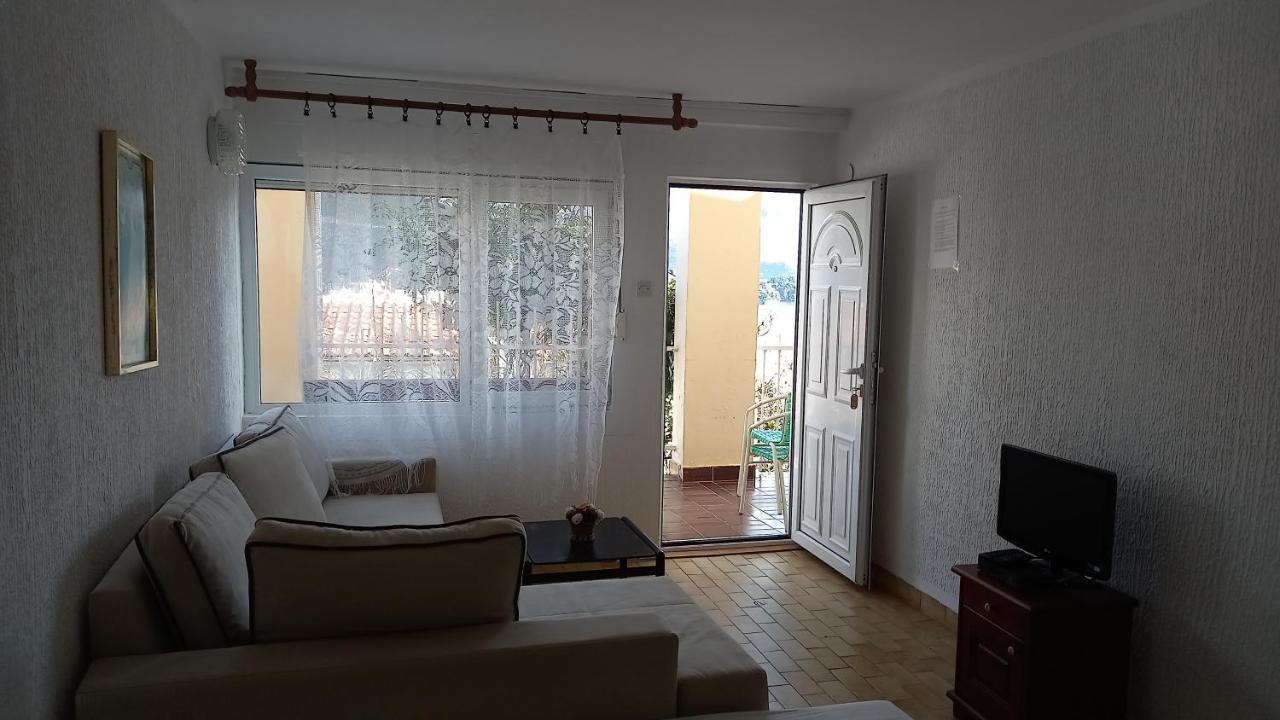 Ana Apartment