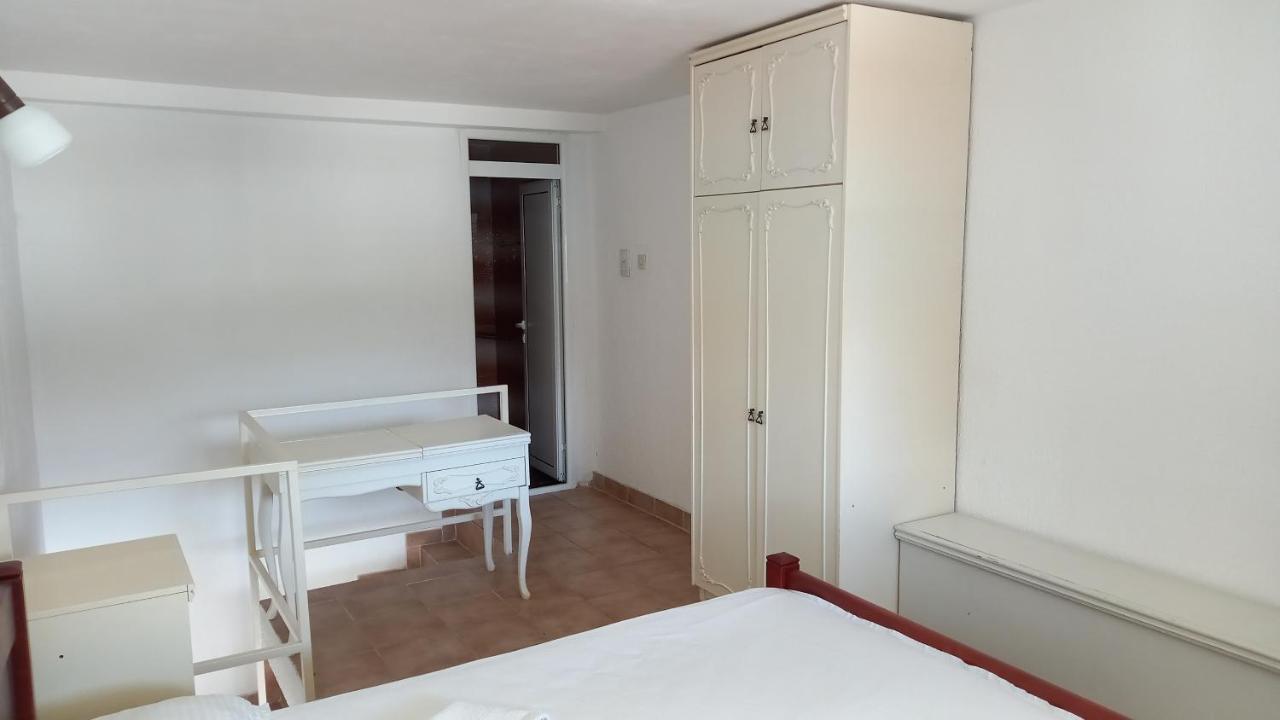 Ana Apartment *