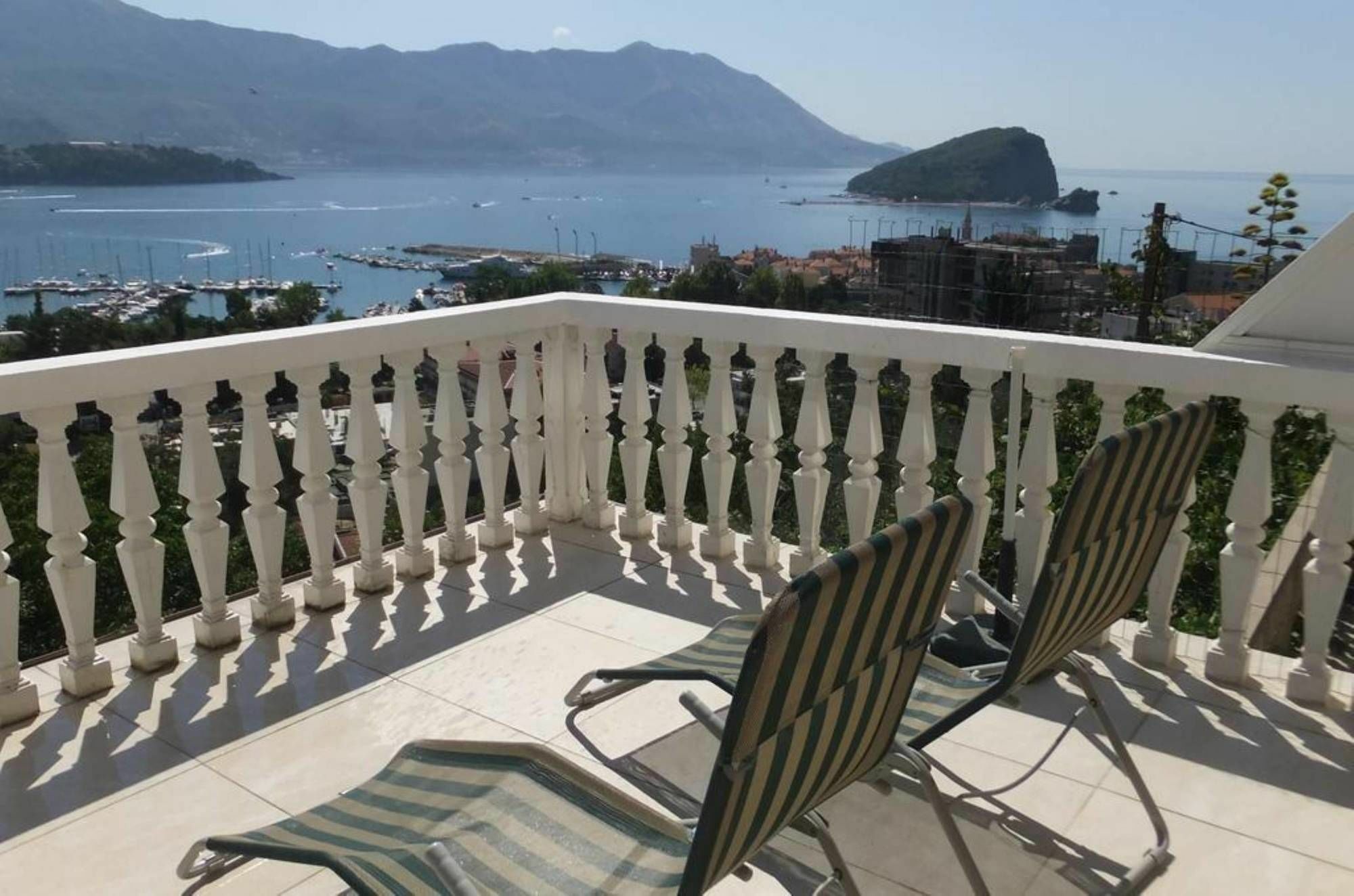 Ana Lägenhet Budva